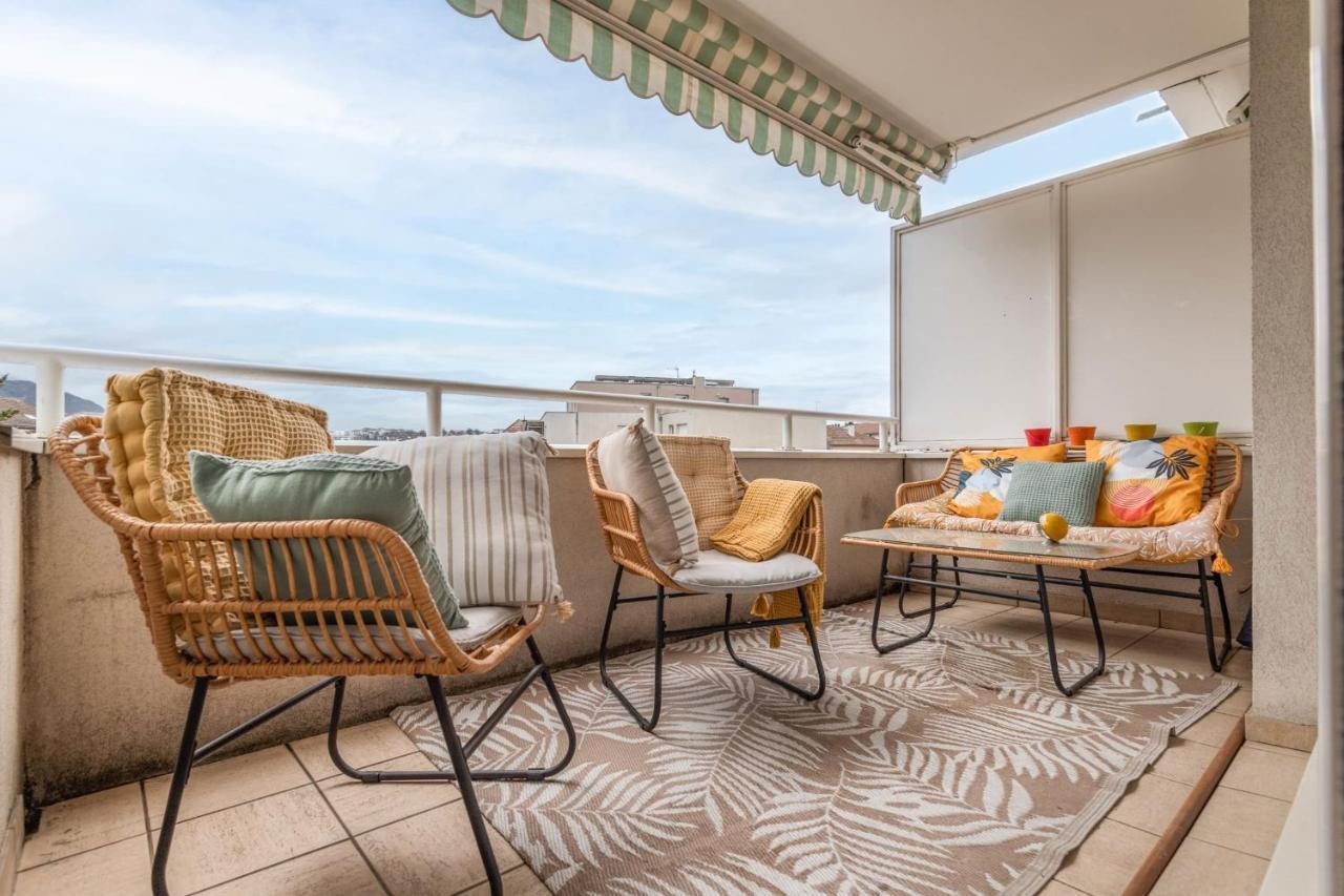 Florentine Furnished Flat Apartment Annecy Luaran gambar